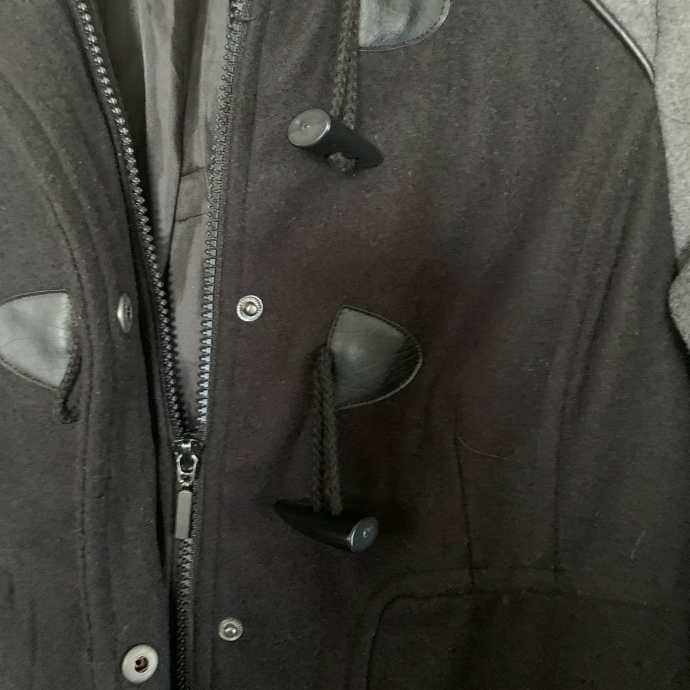 YOKI of New York Black & Gray Coat, Size Medium - Picture 6 of 8